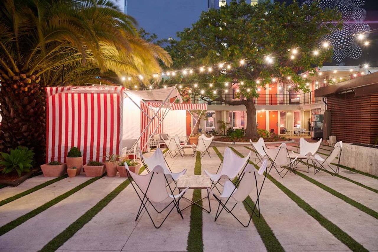 Photo of Phoenix Hotel