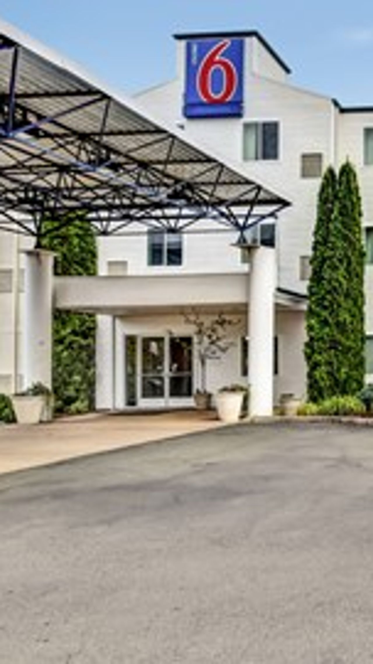 Photo of Motel 6 Roseburg, OR