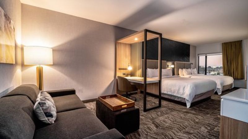 Photo of SpringHill Suites Oakland Airport