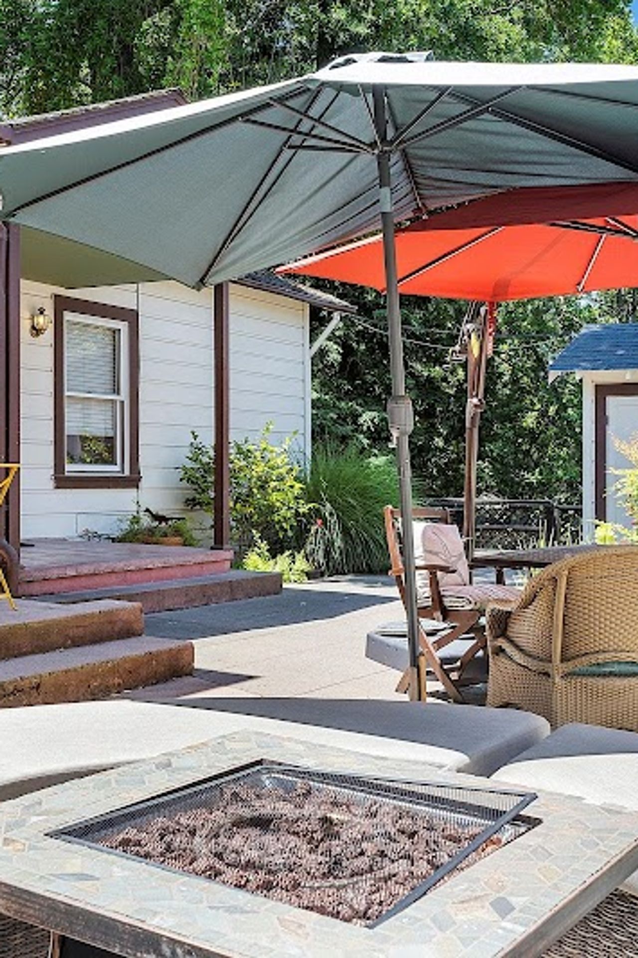 Photo of Cinnamon Bear Creekside Inn