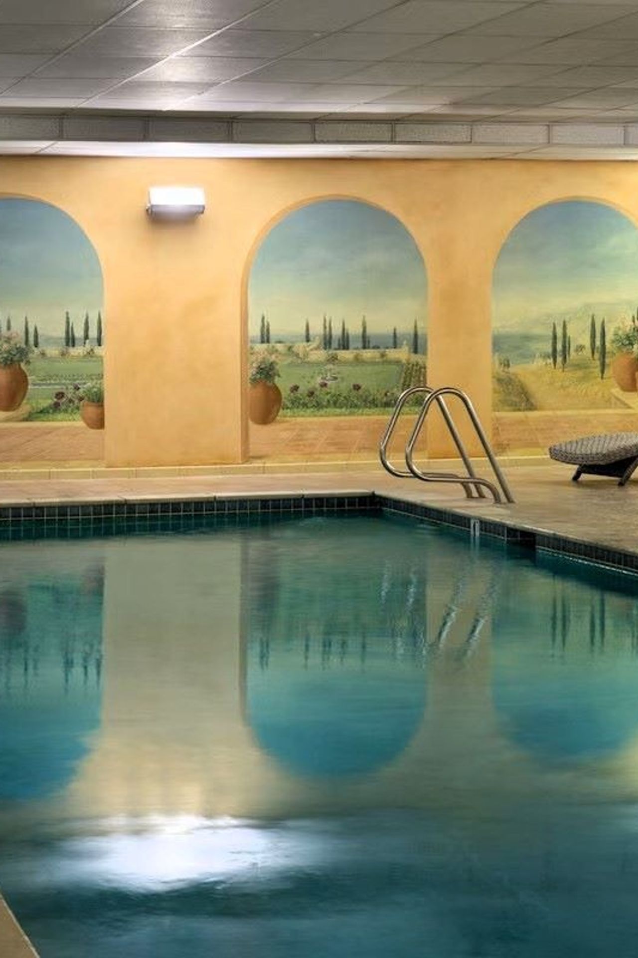 The Historic Davenport, Autograph Collection -Indoor Pool