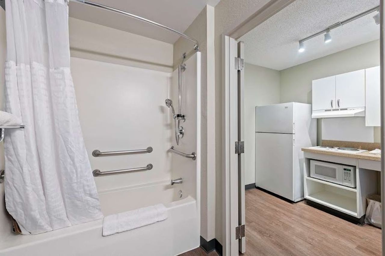 Photo of Extended Stay America Premier Suites - Oakland - Alameda