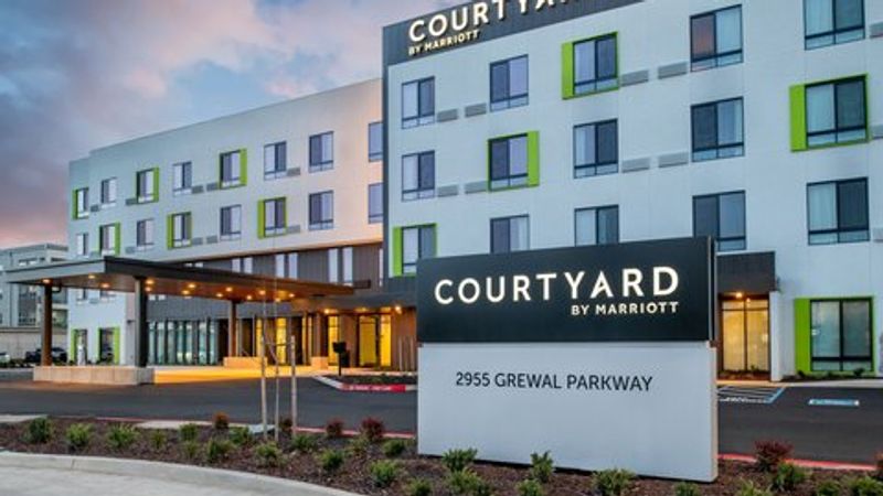 Courtyard Modesto North