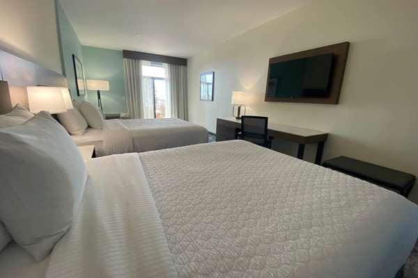 Photo of La Quinta Inn & Suites by Wyndham Santa Cruz