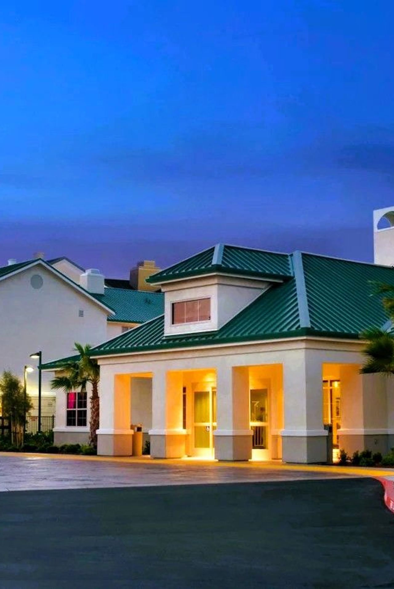 Homewood Suites by Hilton Sacramento Airport-Natomas