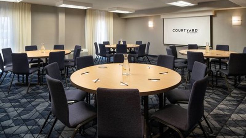 Photo of Courtyard Bakersfield