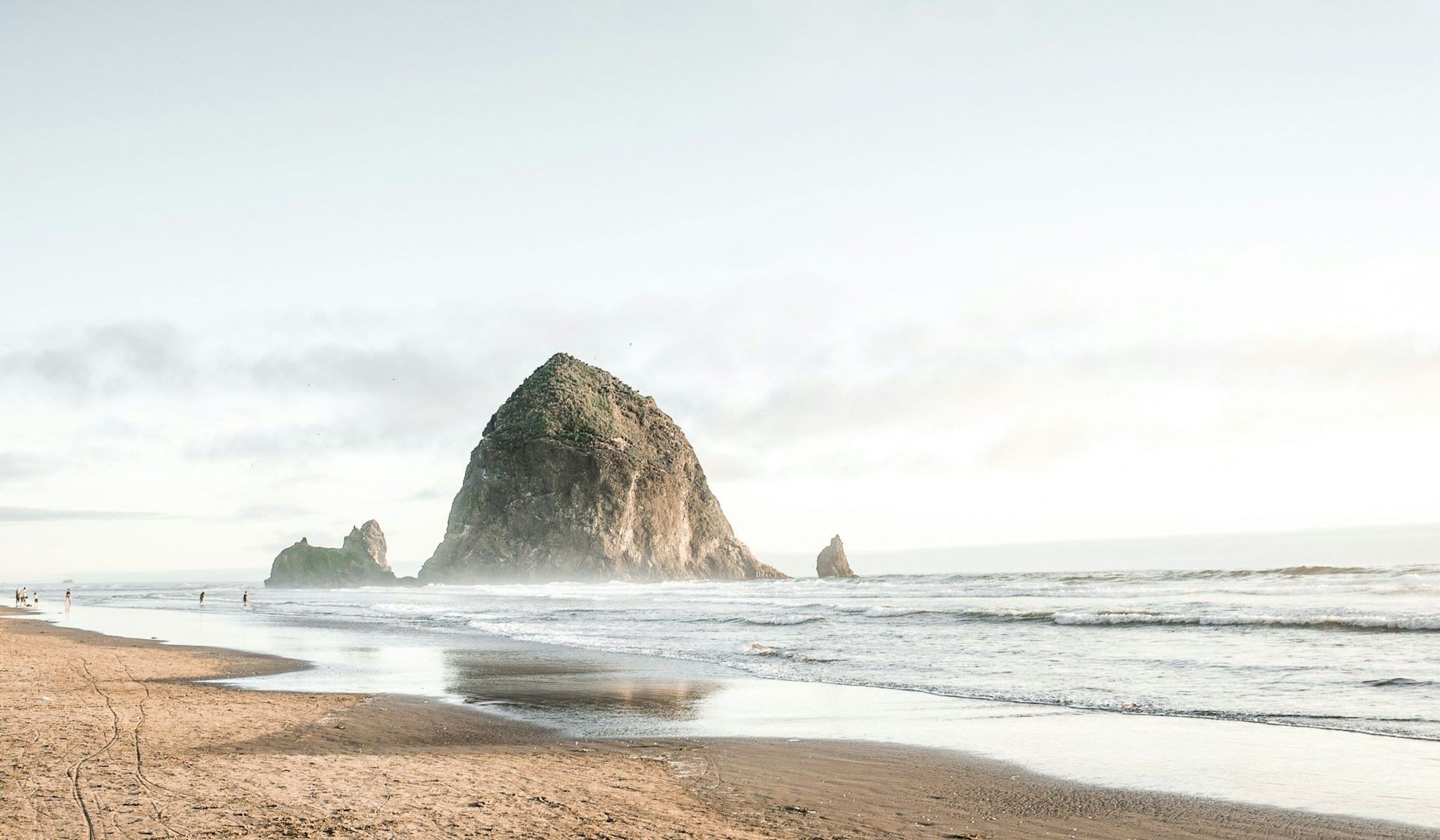 View of the rock in the ocean - Cannon beach, Oregon, United states.