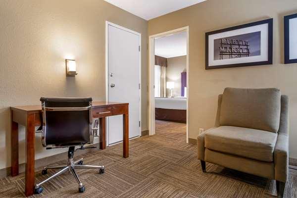 Photo of Comfort Inn & Suites Sea-Tac Airport