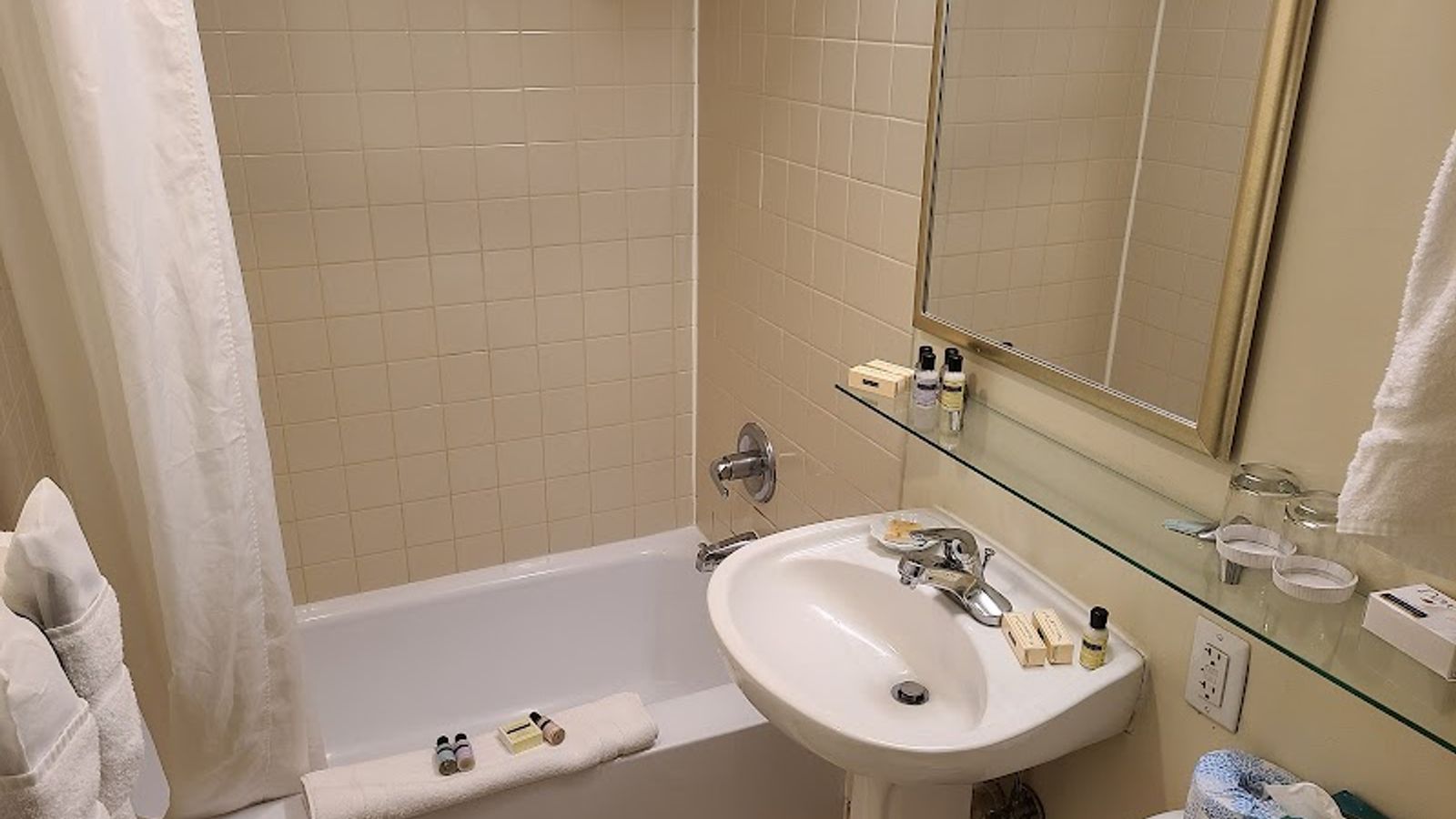 Photo of Park Lane Suites and Inn