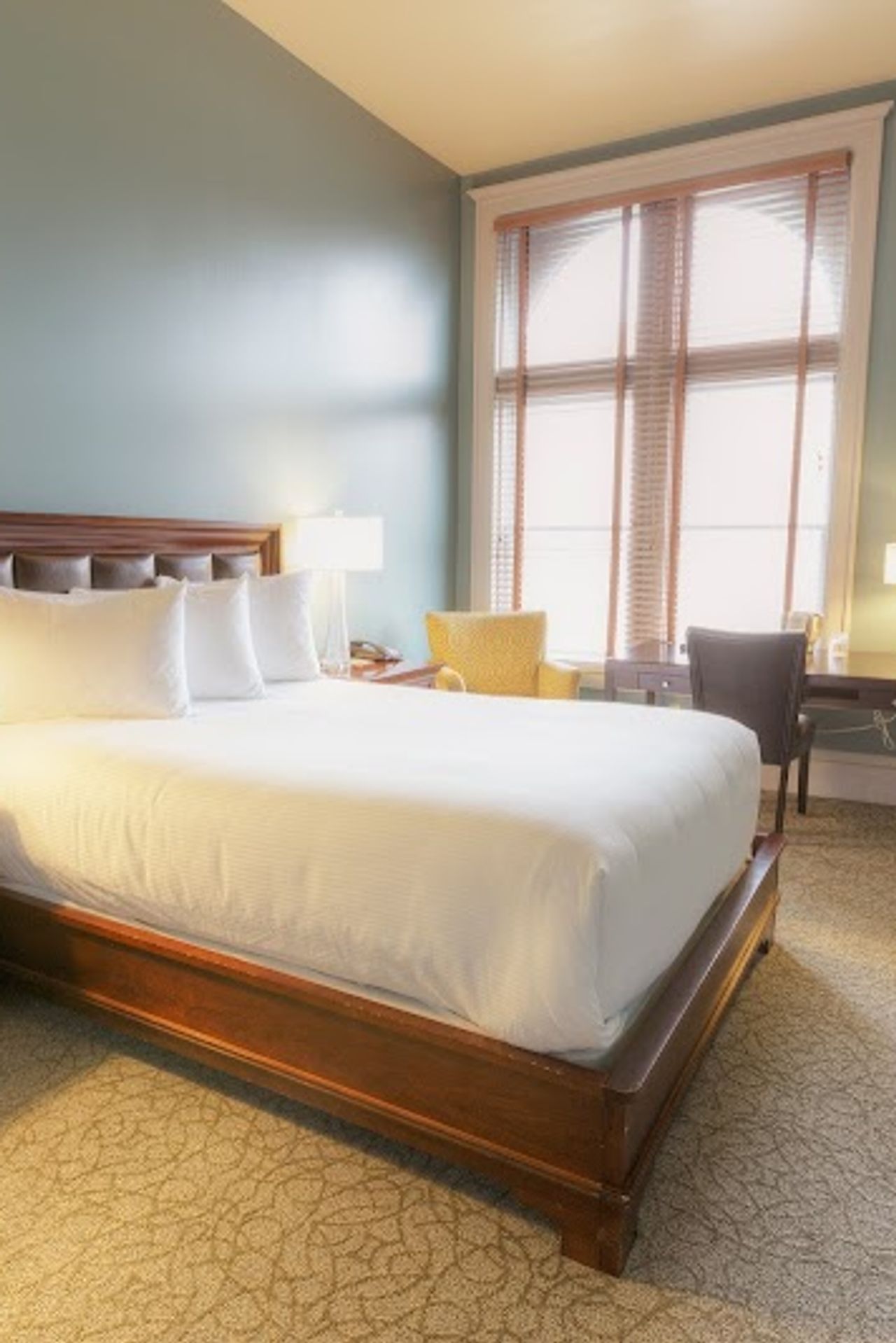 Photo of Montvale Hotel