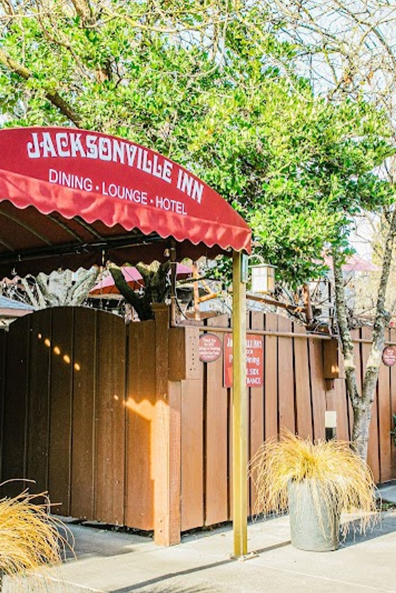 Photo of Jacksonville Inn - Property entrance