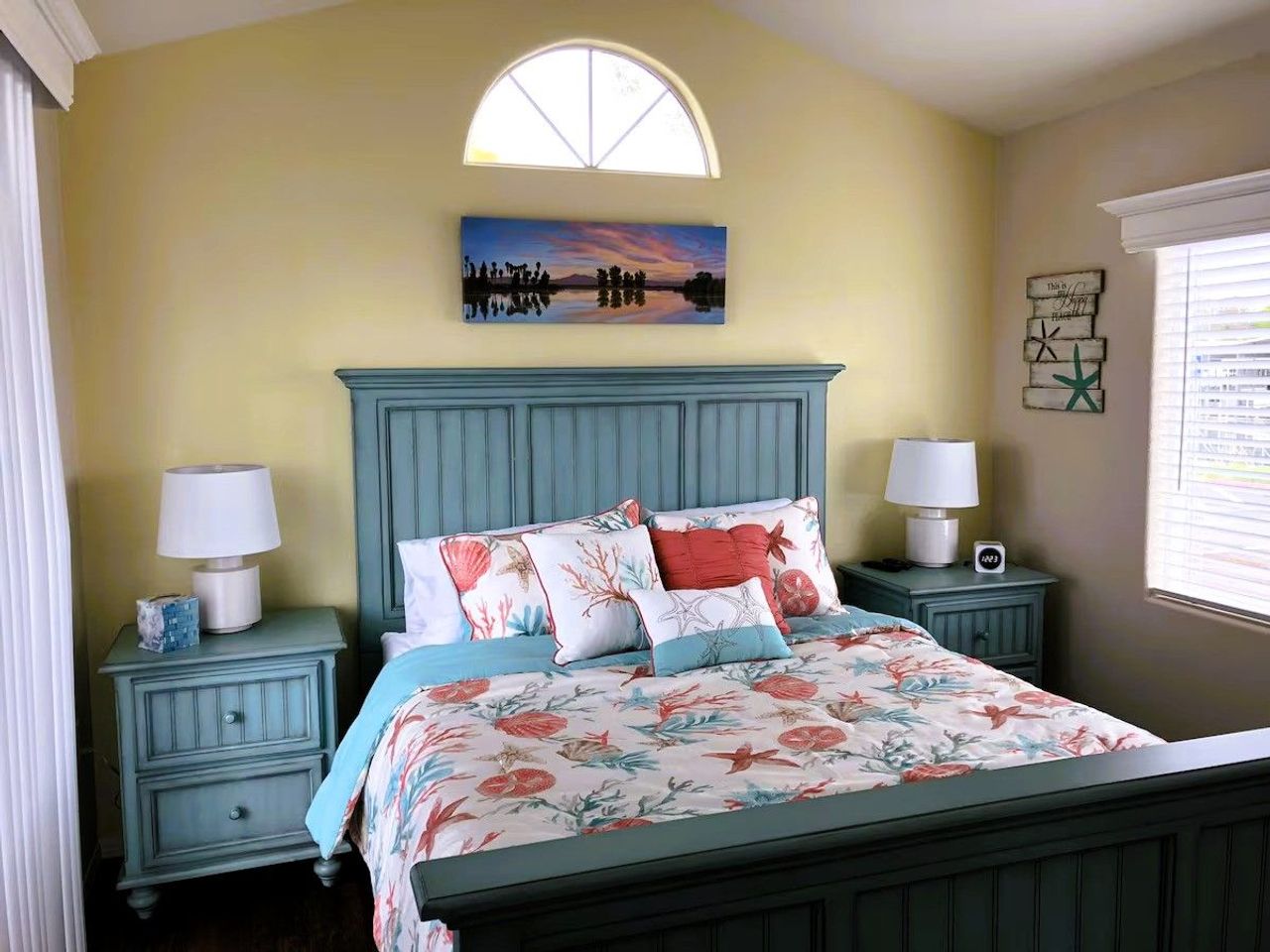 Photo of Village West Marina & Resort - "Delta" Bungalow - Bedroom, Queen Bed