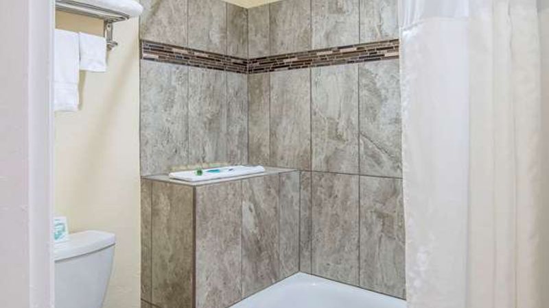 Photo of Rodeway Inn Medford South I-5