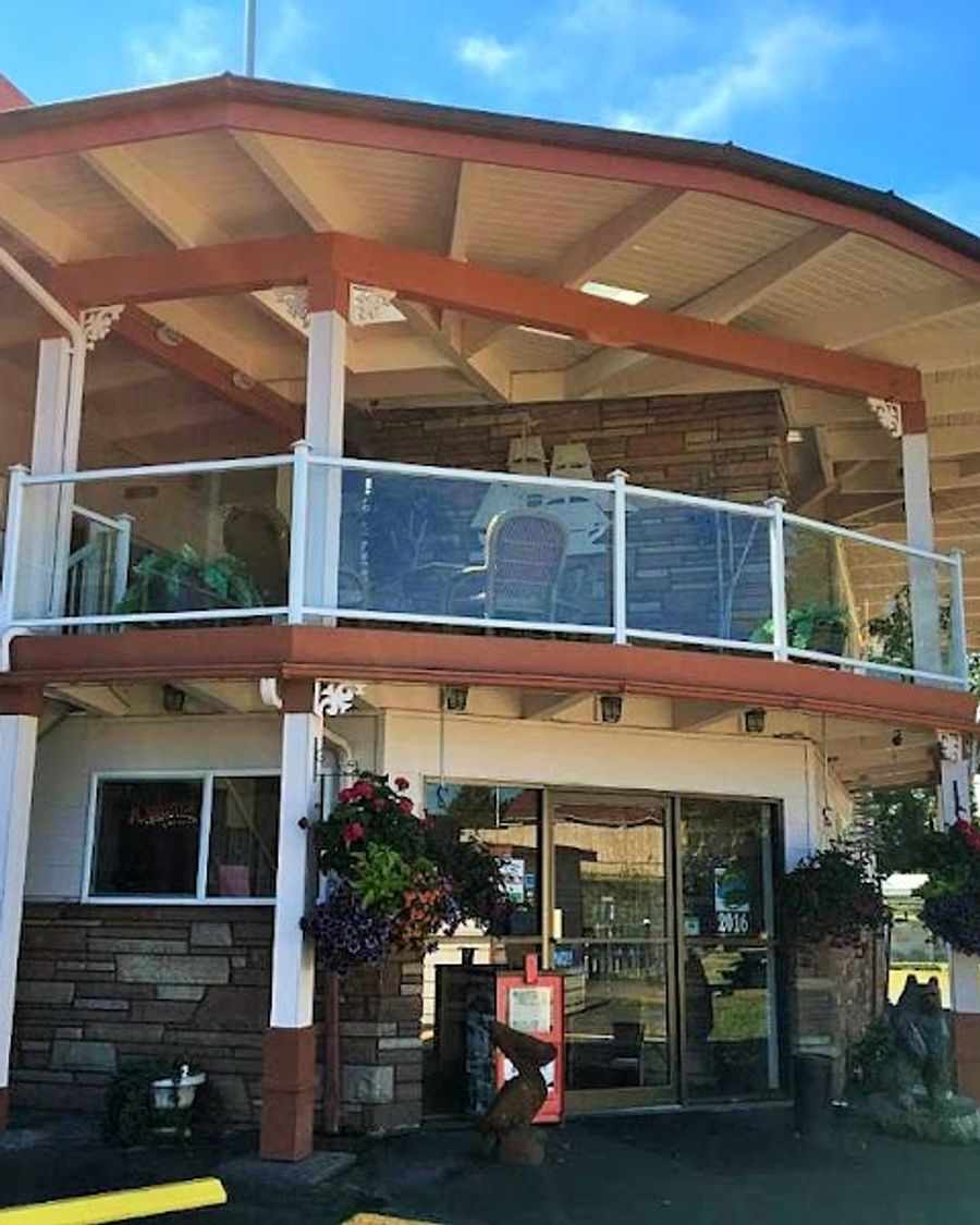 Breakers Boutique Inn