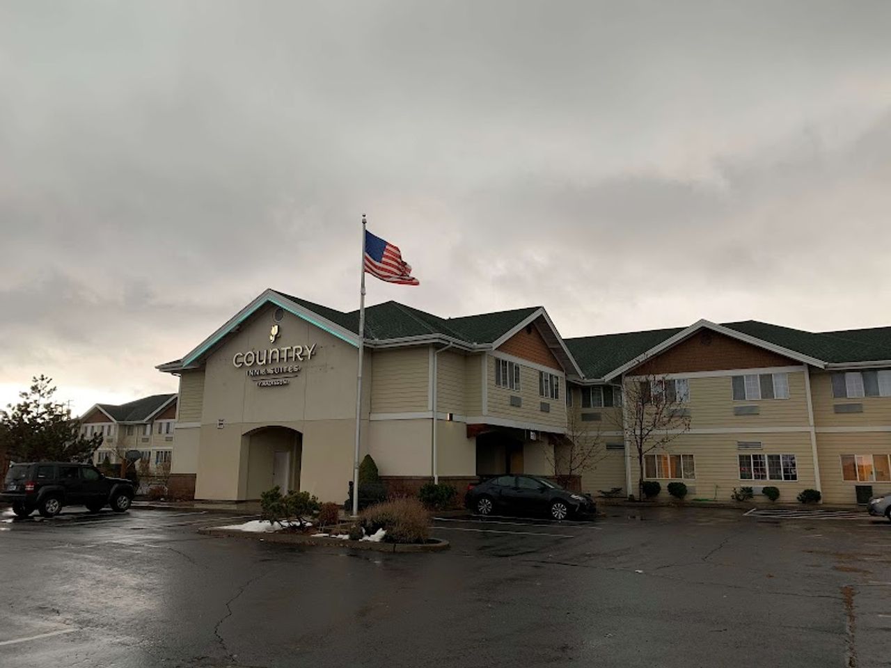 Photo of Country Inn & Suites by Radisson, Bend, OR