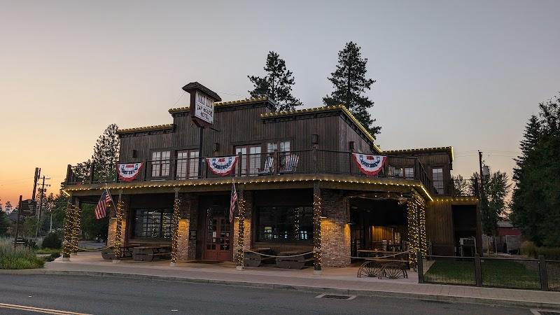 Photo of Ski Inn Taphouse and Hotel