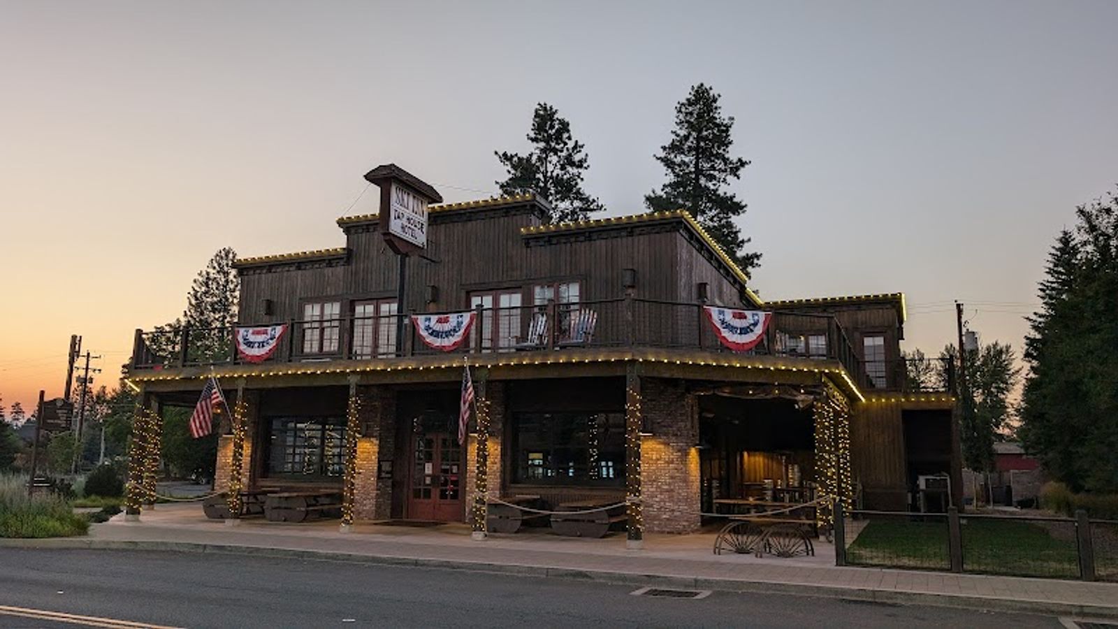 Photo of Ski Inn Taphouse and Hotel