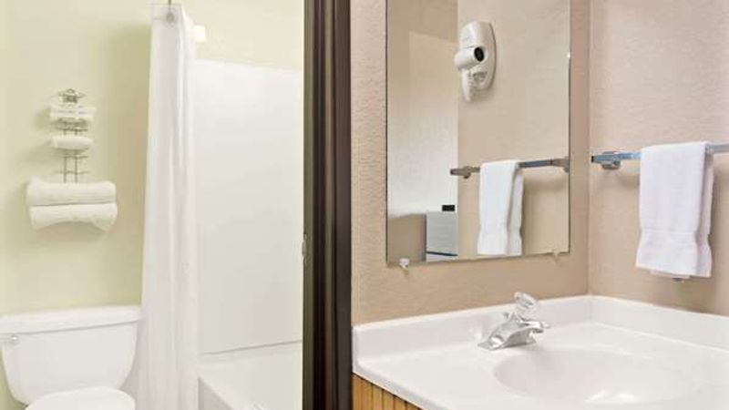 Photo of Super 8 by Wyndham Spokane/West