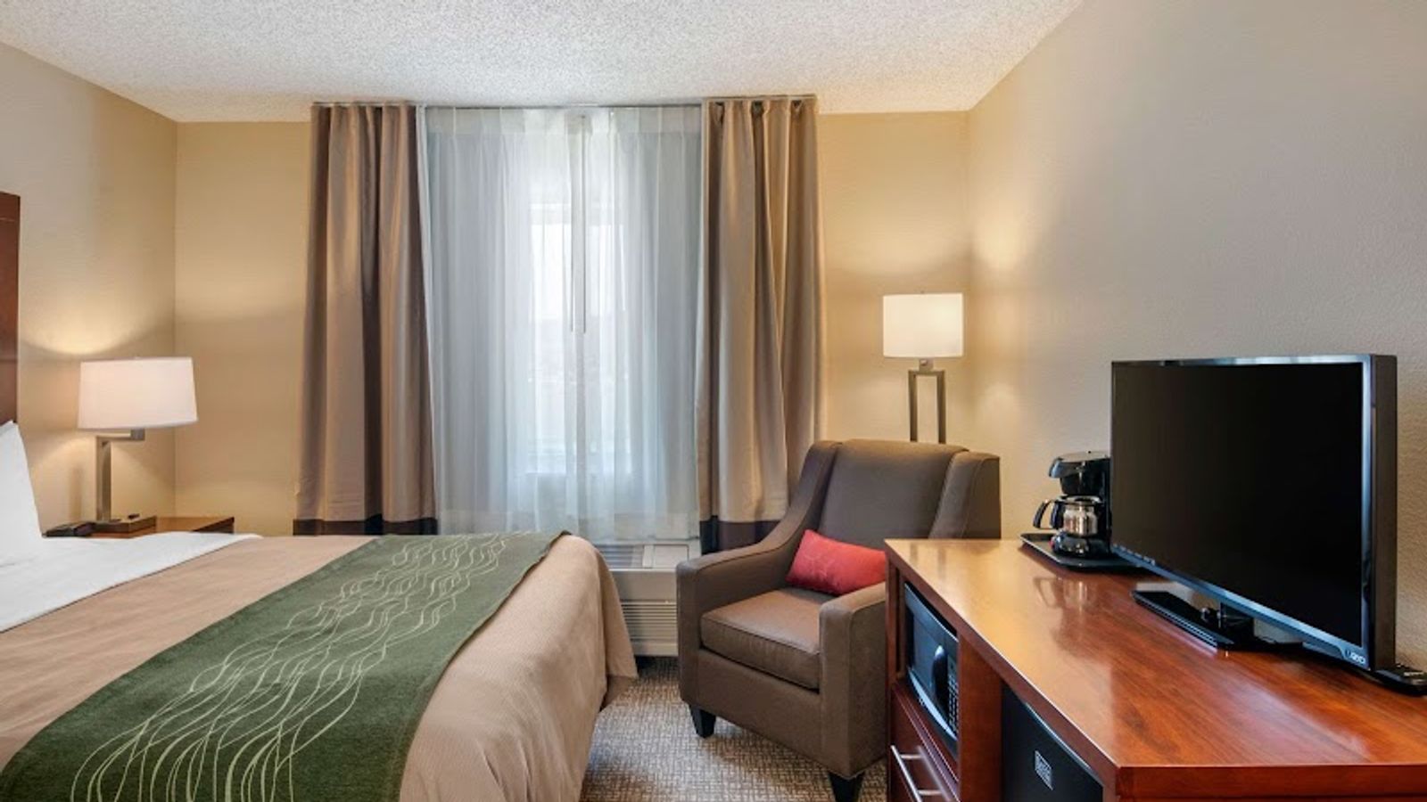 Photo of Comfort Inn Medford North