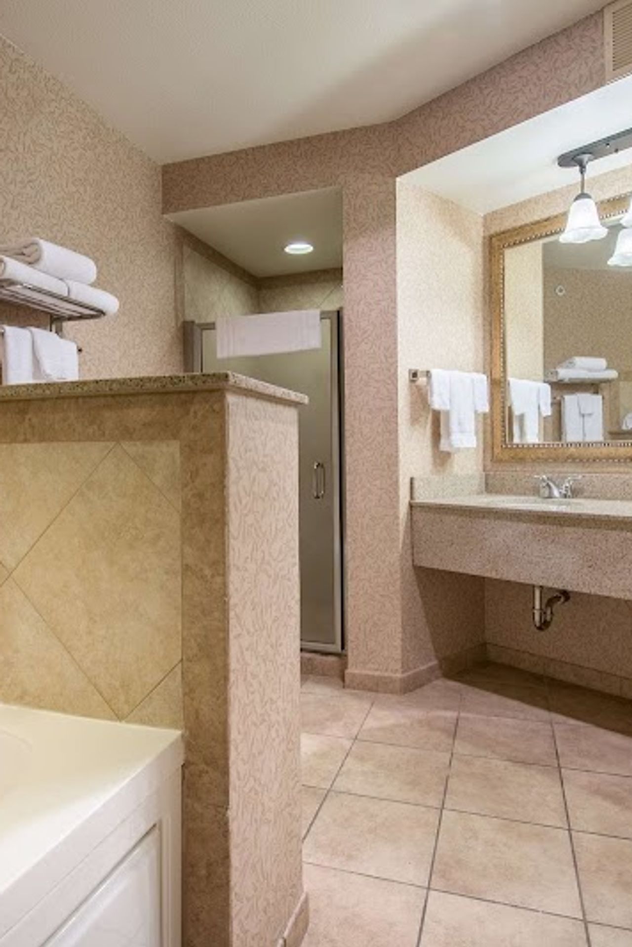 Photo of Red Lion Hotel Pasco Airport & Conference Center