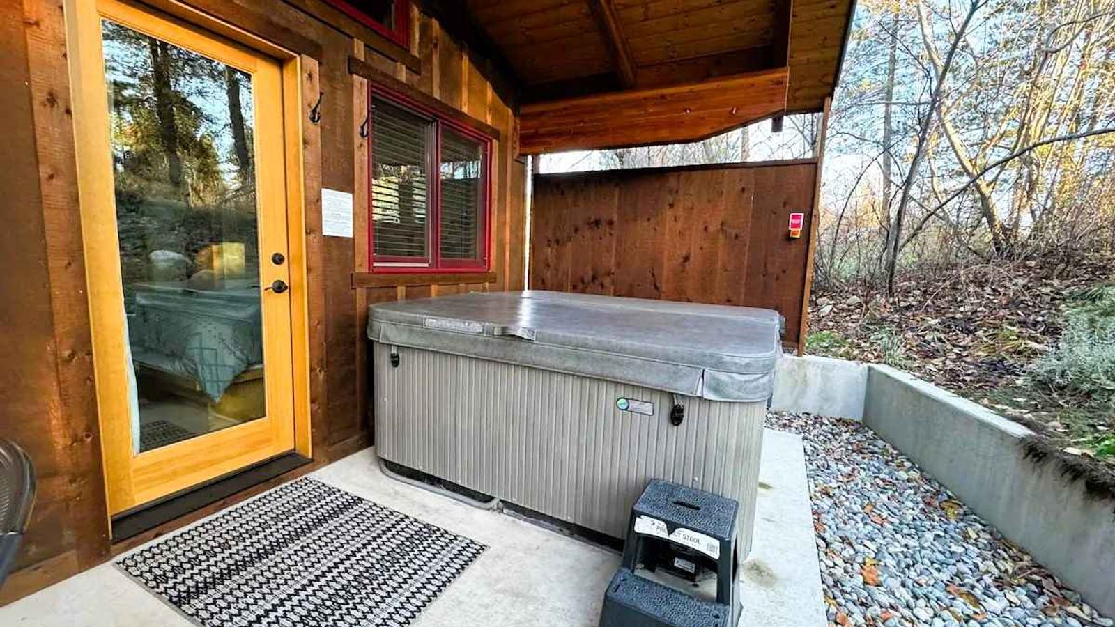 Chewuch Inn & Cabins - Private Hot Tub