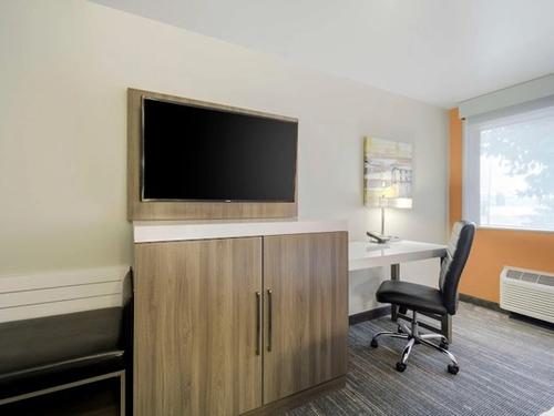 Photo of Best Western Plus Renton Inn