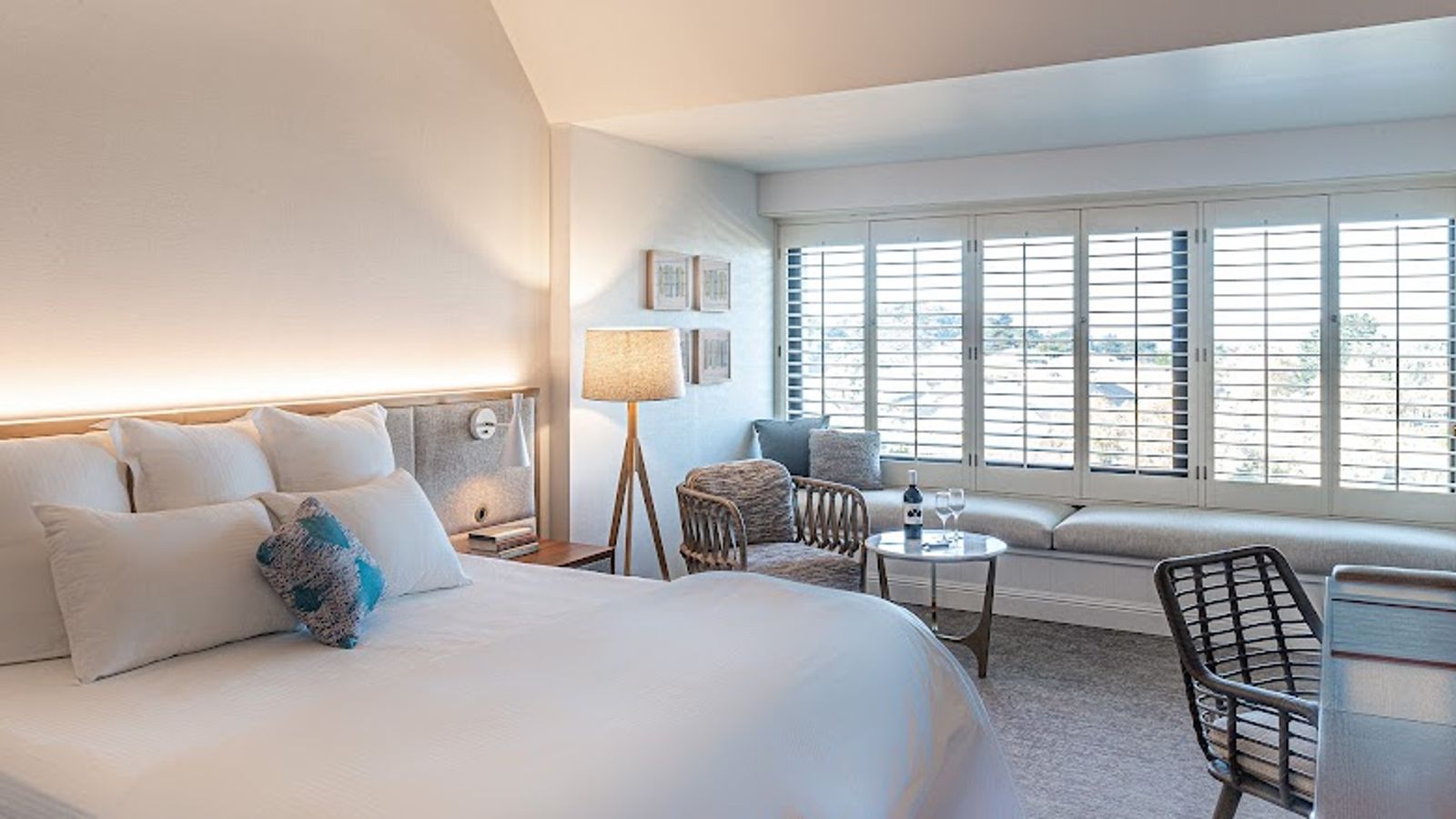 Photo of Portola Hotel & Spa at Monterey Bay - Executive King Suite, Harbor View, King bed, Window seating