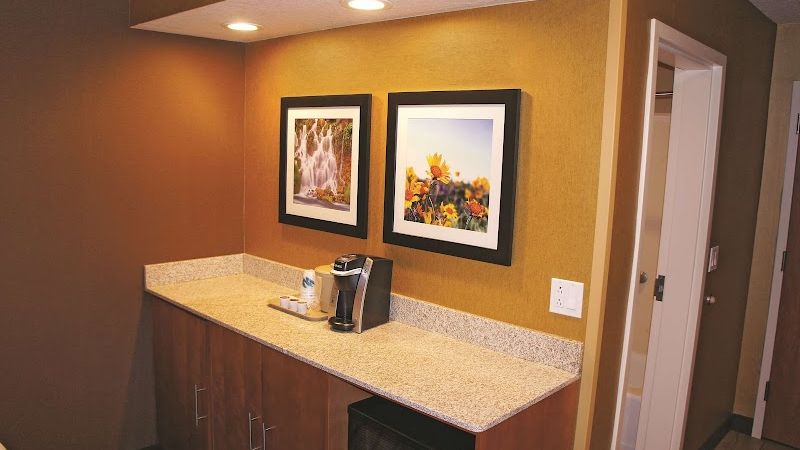 Photo of La Quinta Inn & Suites by Wyndham Coeur d Alene