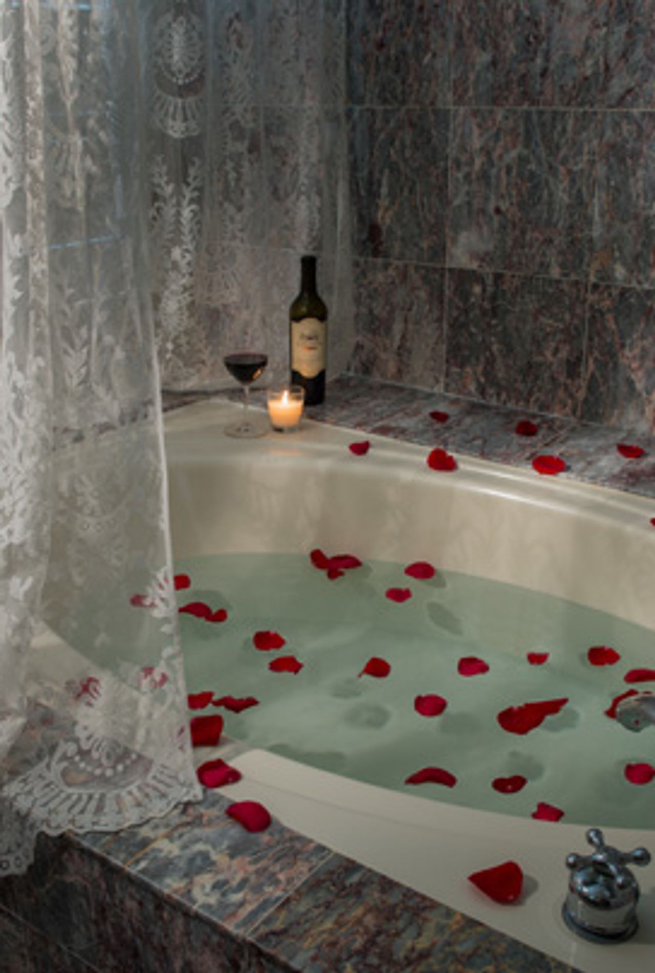 Photo of The Monterey Hotel - Private deep soaking tub