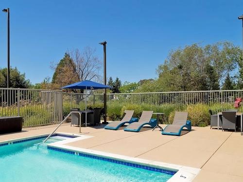 Photo of Hampton Inn & Suites Rohnert Park - Sonoma County