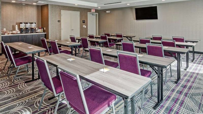 Photo of Hampton Inn Fresno Airport