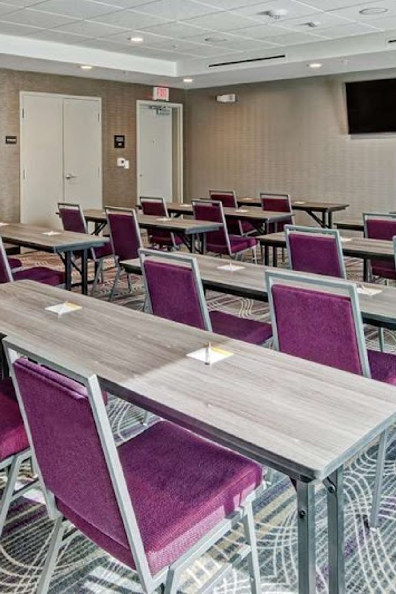 Photo of Hampton Inn Fresno Airport