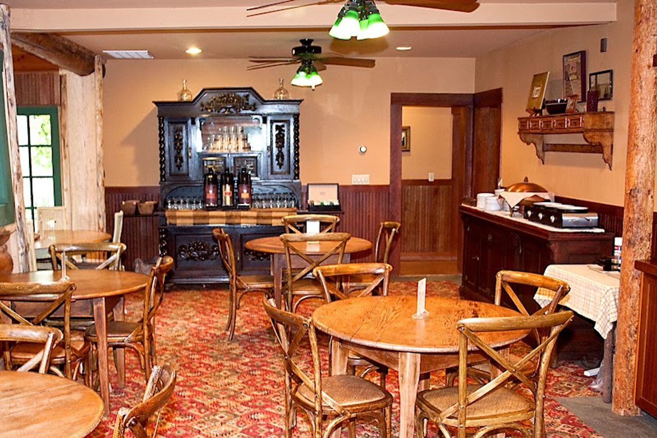 Photo of Weasku Inn - Full hot breakfast buffet