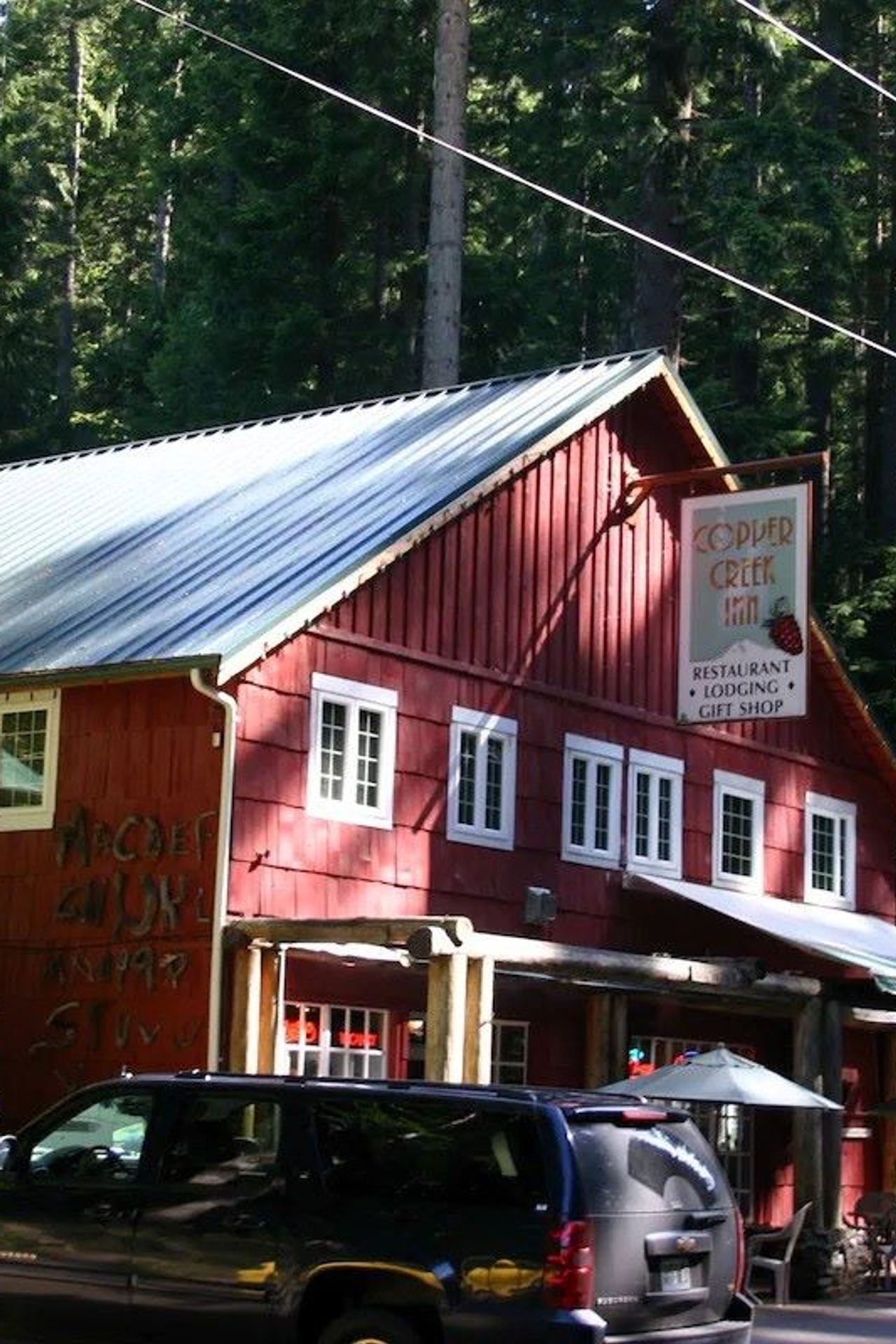 Copper Creek Inn Restaurant & Lodging