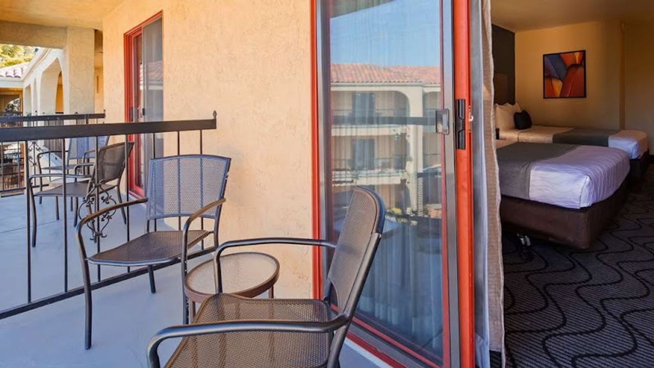 Photo of Best Western Plus Heritage Inn