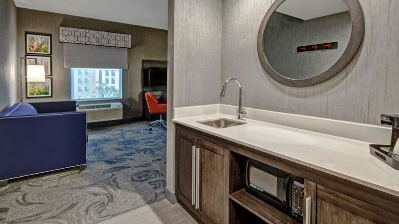 Photo of Hampton Inn Fresno Airport