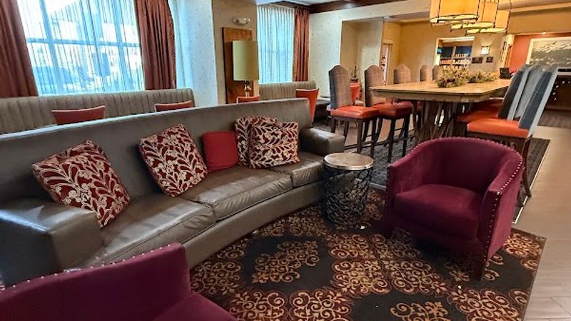 Photo of Hampton Inn & Suites Fresno