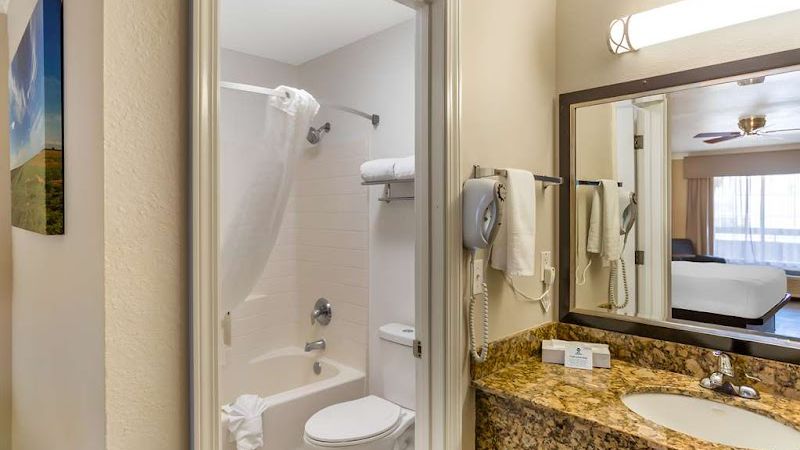 Photo of Best Western Heritage Inn