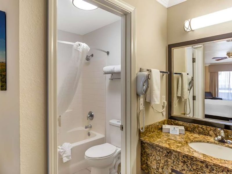 Photo of Best Western Heritage Inn