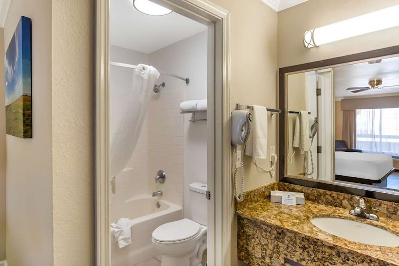 Photo of Best Western Heritage Inn