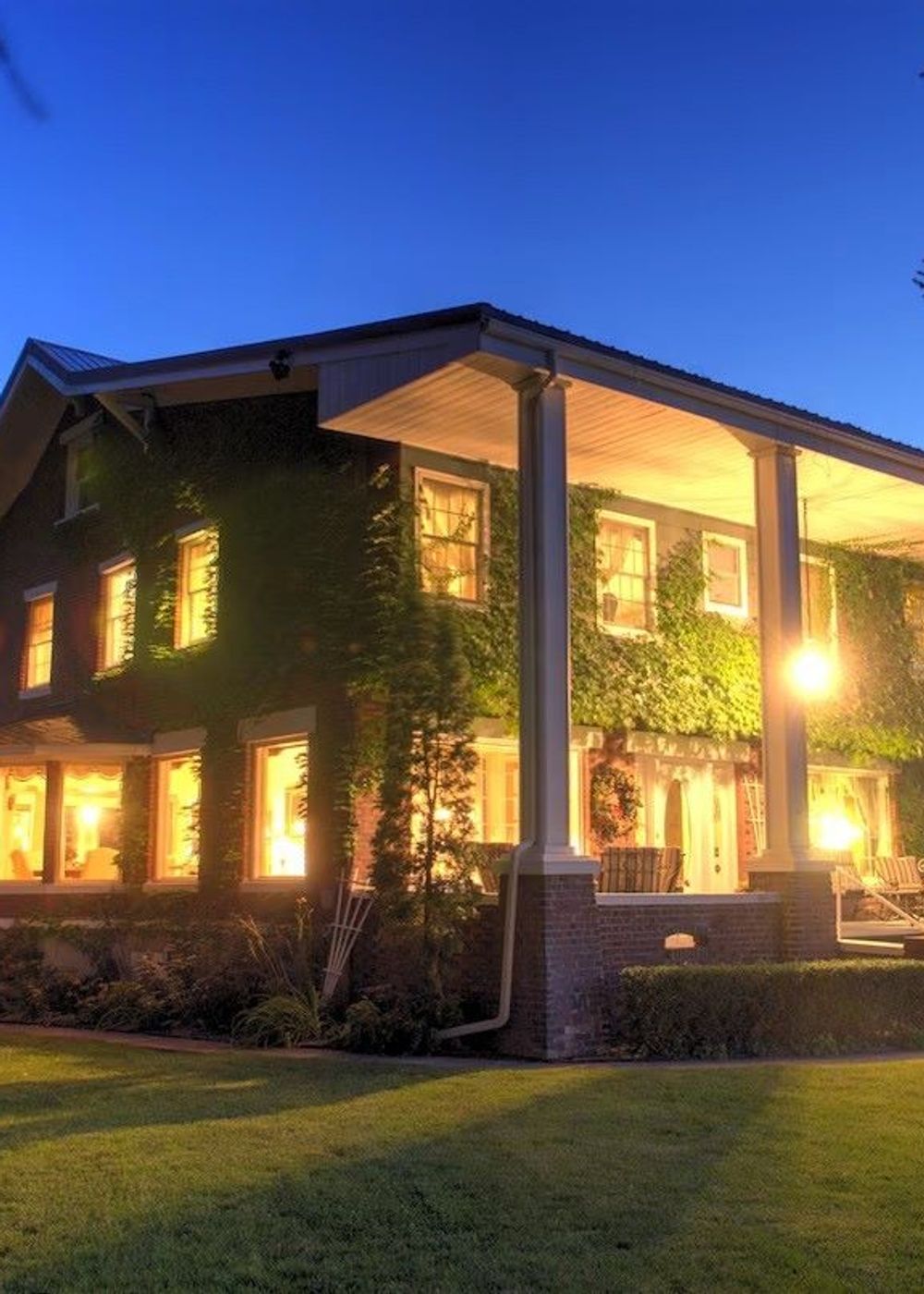 Warm Springs Inn & Winery