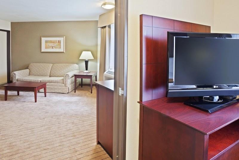 Photo of Holiday Inn Express Portland South - Lake Oswego, an IHG Hotel