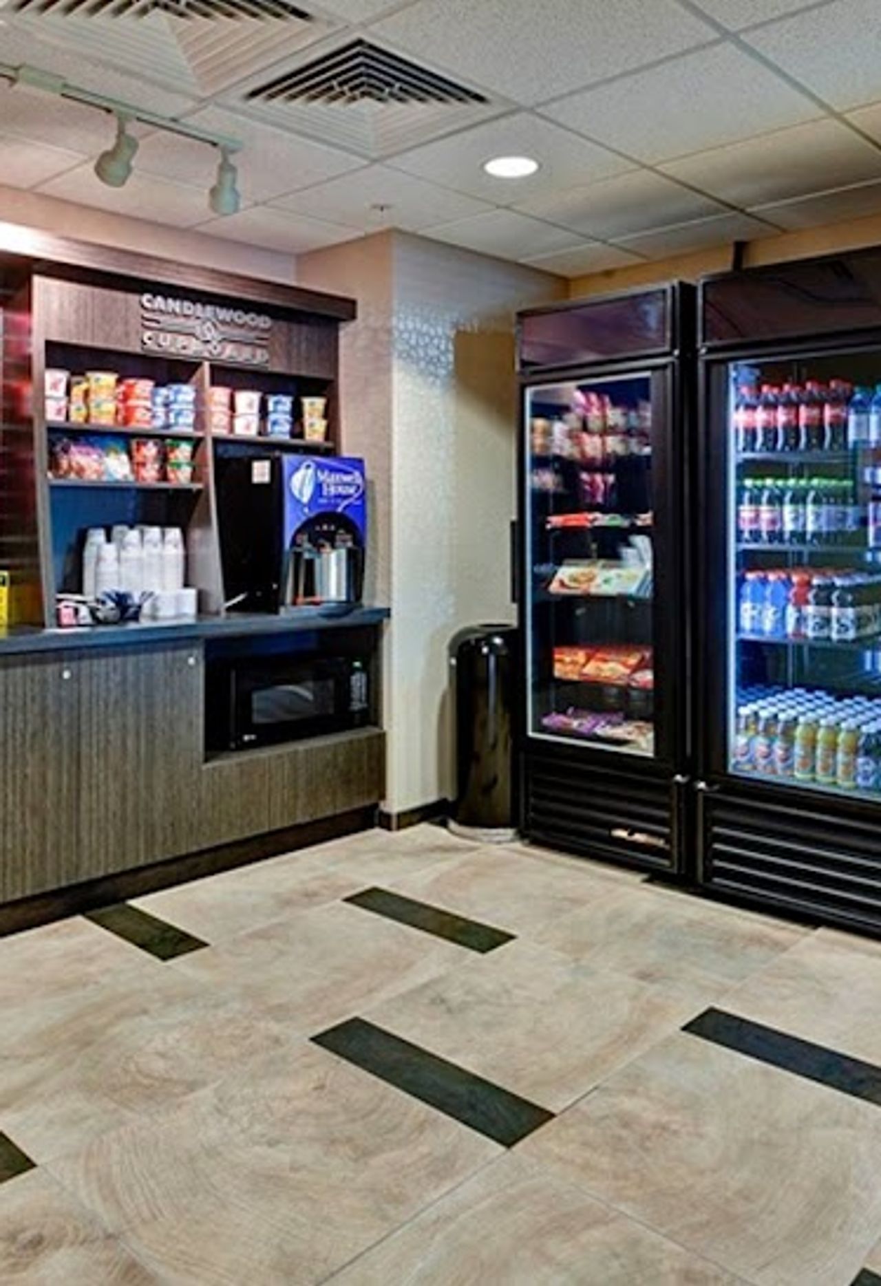 Photo of Candlewood Suites Portland-Airport, an IHG Hotel