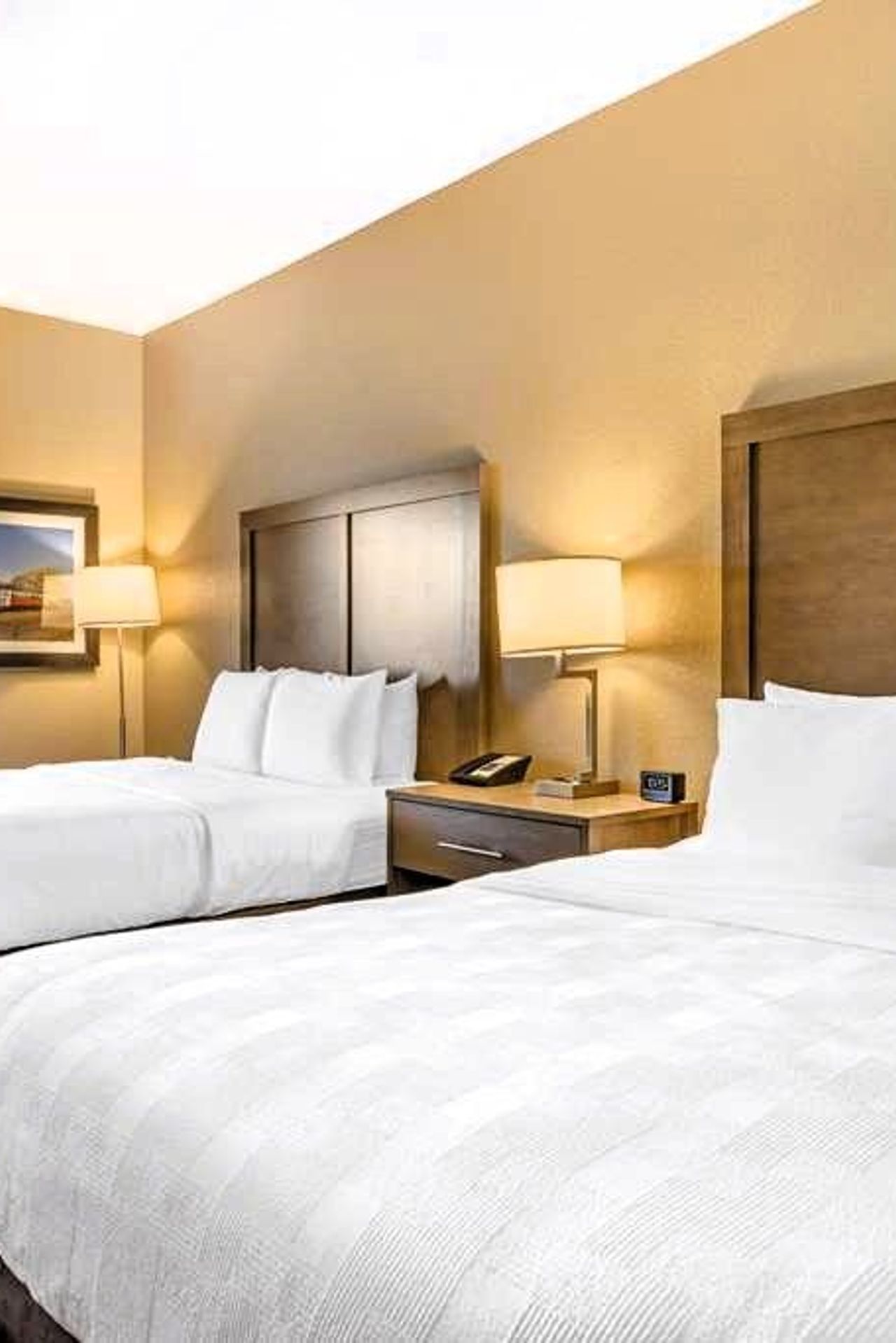 Best Western Columbia River Waterfront Hotel Astoria - Room, 2 queen beds