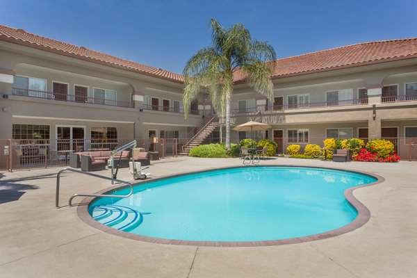 Photo of Baymont by Wyndham Modesto Salida
