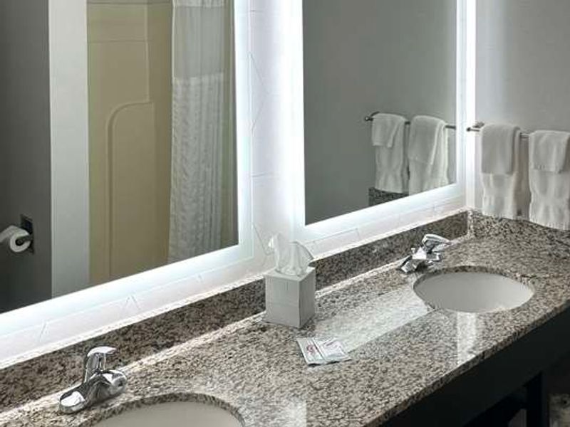Photo of Comfort Suites