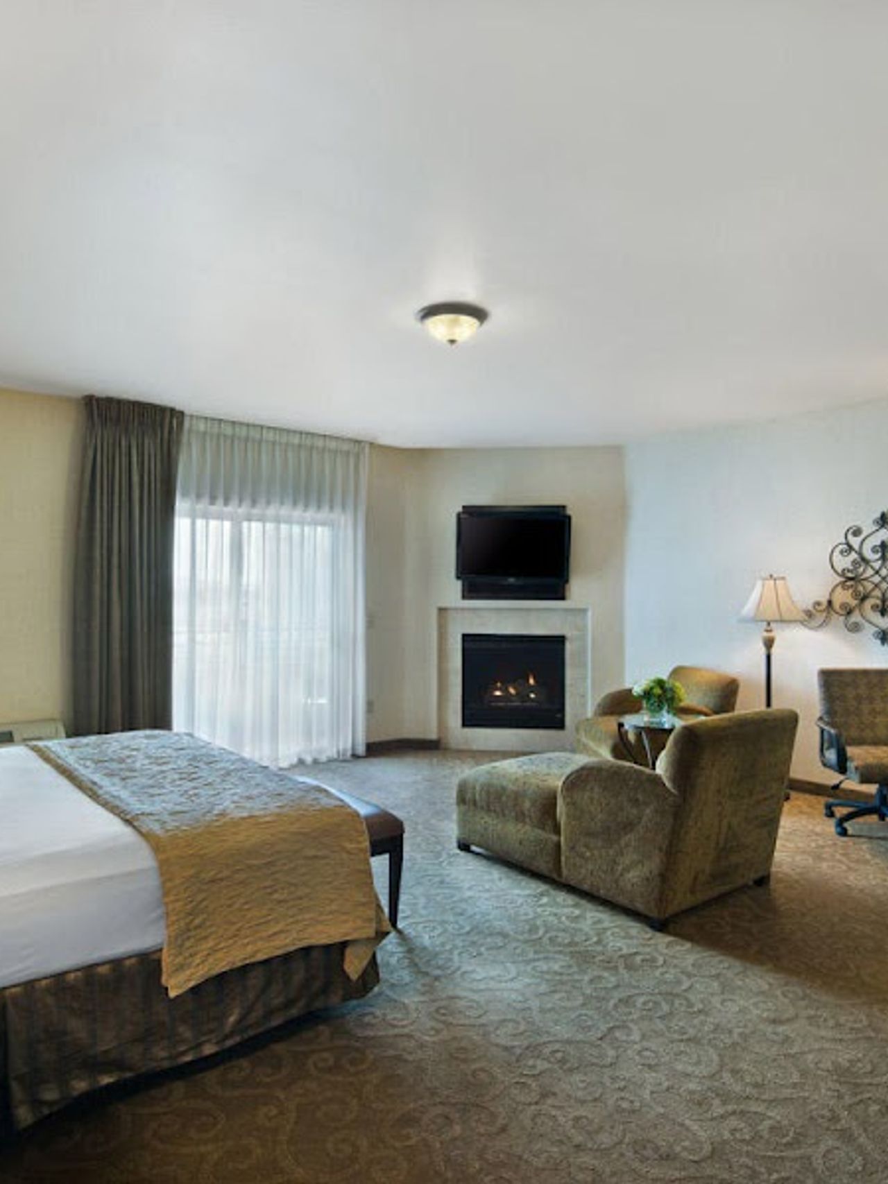Photo of Oxford Suites Boise