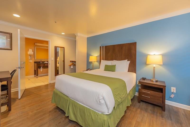 Photo of Ocean Pacific Lodge