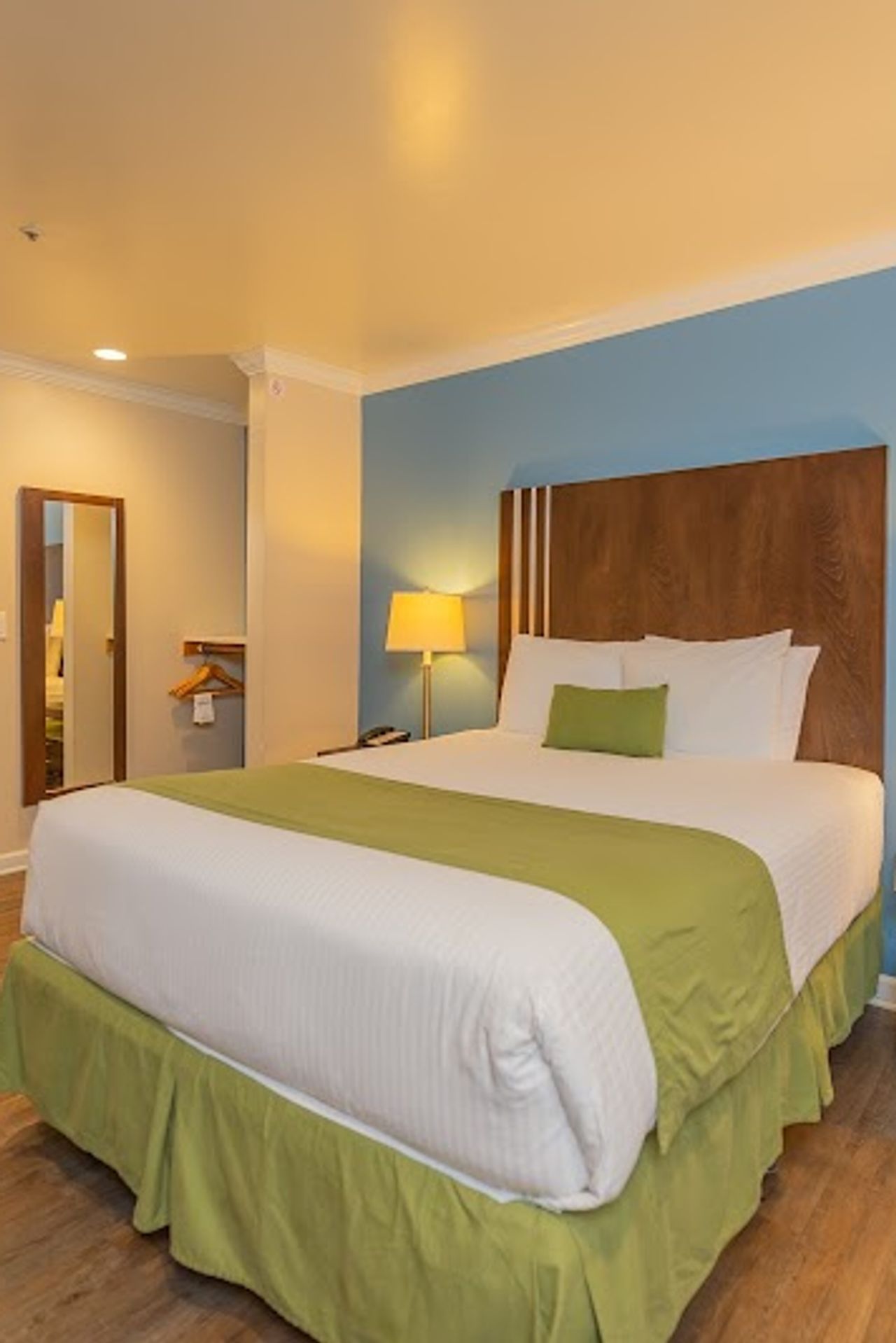 Photo of Ocean Pacific Lodge