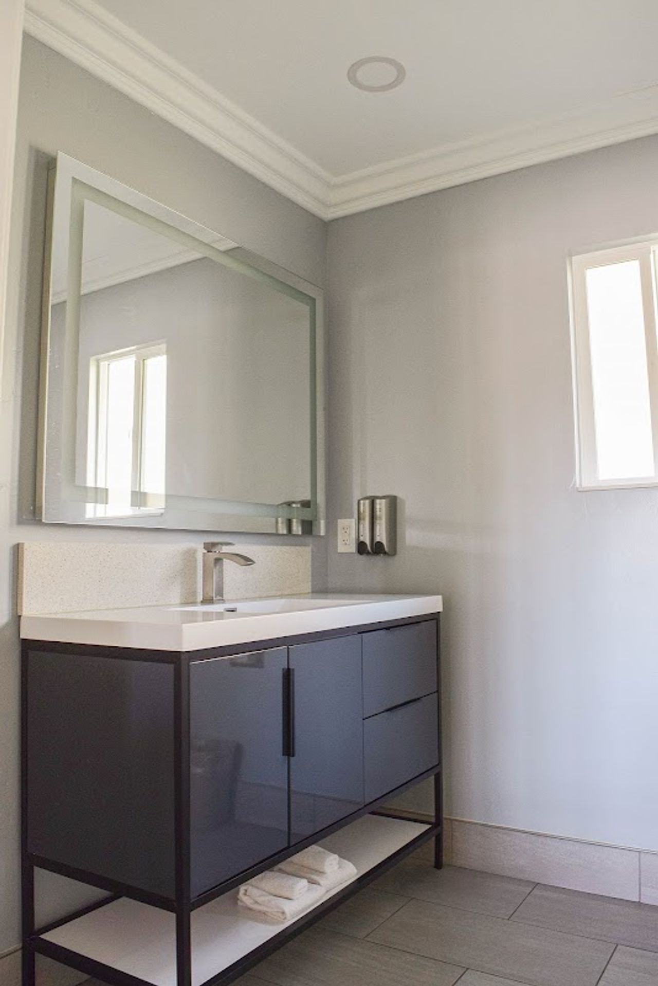 Photo of Lone Oak Lodge - Bathroom